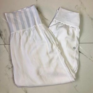 Lululemon Move Me Crop pants